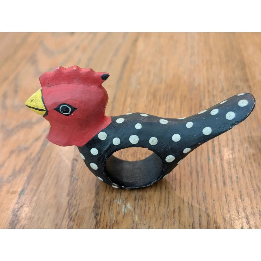 Vintage‎ Hand Painted Wooden Chicken Napkin Rings 4 Black Polka Dot Folk Art